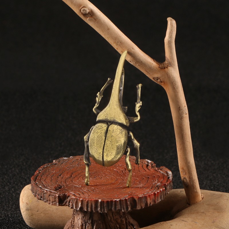 1PC ソリッドブラス彫刻ヘラクレスビートルハンドヘルドピー - Vintage Collectible Christmas Ornaments のレビューと価格