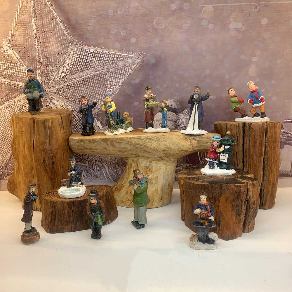 ヴィンテージ風ビクトリア朝の冬の街並みミニ樹脂製フィギュア、 - Vintage Collectible Christmas Ornaments のレビューと価格