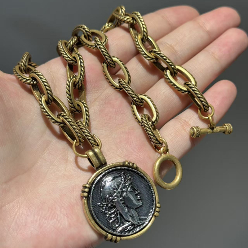 ヴィンテージチョーカーネックレス古代アバター彫刻コインヘッド - Vintage Collectible Coins のレビューと価格