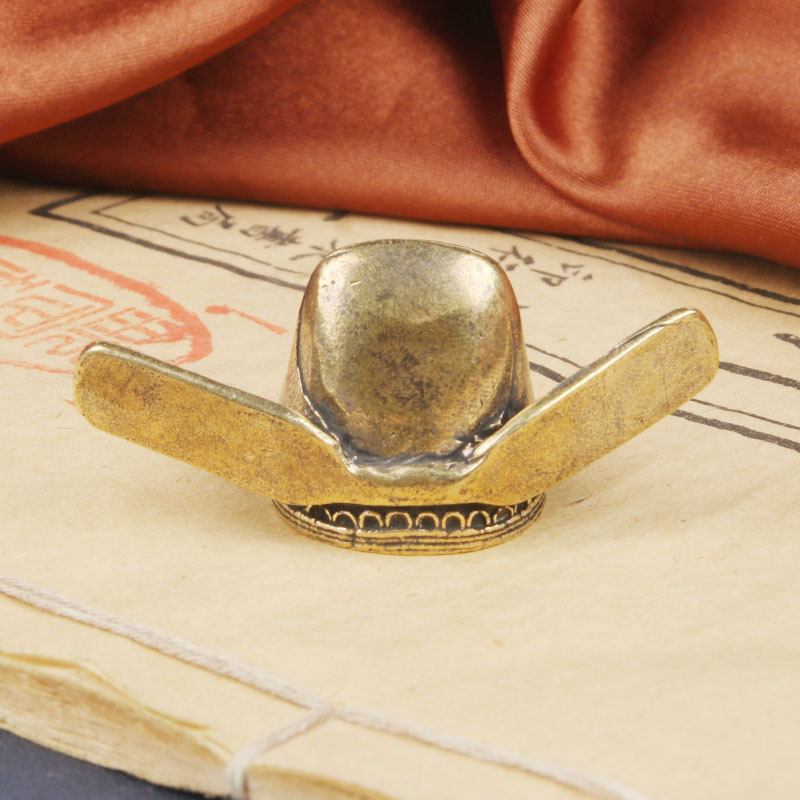 ヴィンテージ真鍮学者像デスクトップオーナメント黒絹公式帽子銅 - Vintage Collectible Christmas Ornaments のレビューと価格
