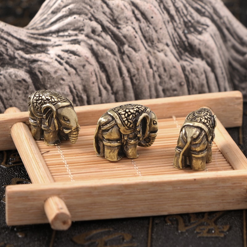 1 PC かわいい象真鍮彫刻ハンドヘルドピースオーナメントテ - Vintage Collectible Christmas Ornaments のレビューと価格