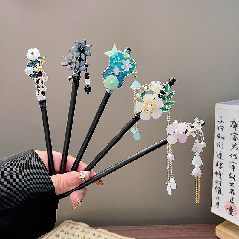 クラシックタッセルヘアスティック黒木製フラワーパールヘアピン - Vintage Collectible Item のレビューと価格